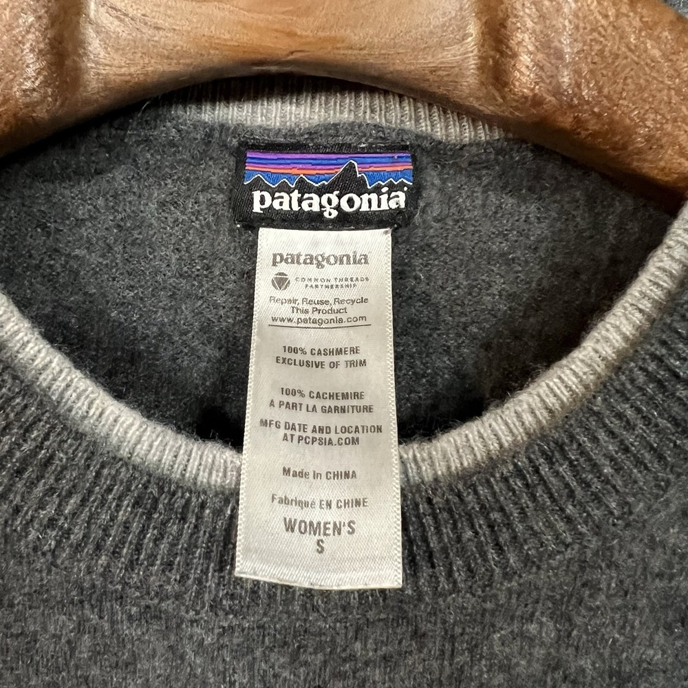 Patagonia Women's Cashmere Pullover Sweater Gray‎ Size Small Outdoor Gorpcore - Picture 4 of 9